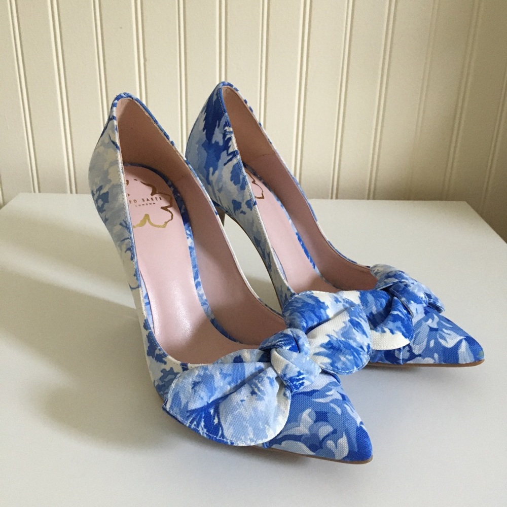 Ted Baker London blue white Ryanah floral print bow heels size 37.5 EU GUC